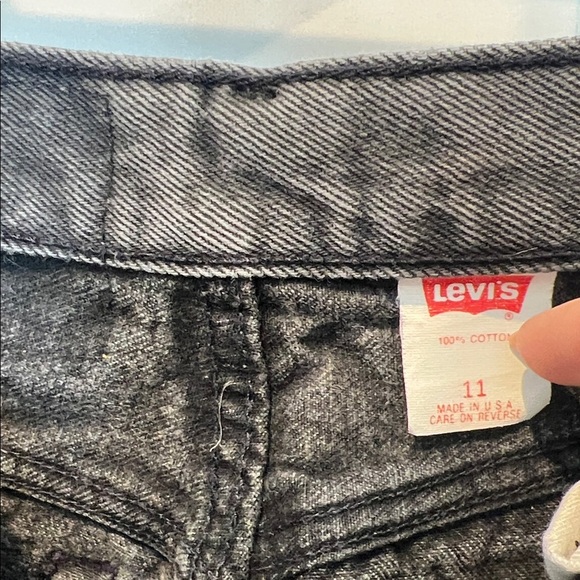 Levi’s Classic Black Women's Jeans - Picture 2 of 7